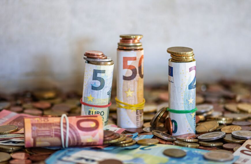 Jobs Pay the Highest Salaries in Australia in 2026