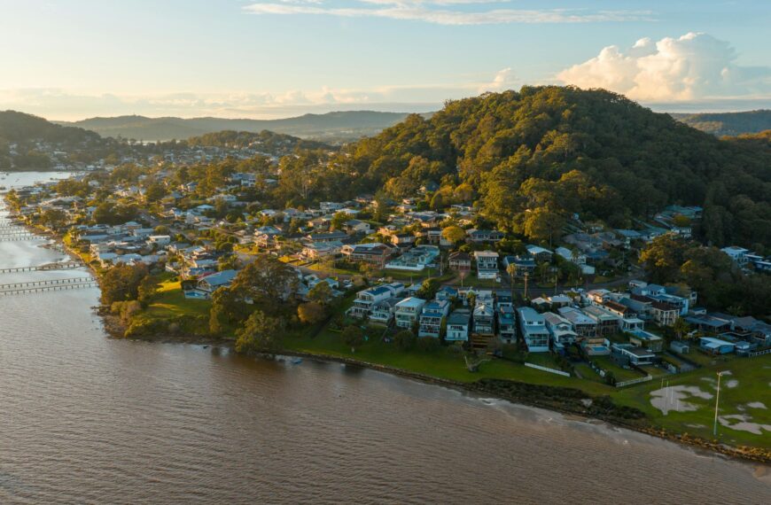 Which Jobs in New South Wales Are Struggling to Find Workers?