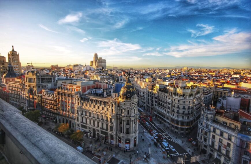 How to Migrate to Australia from Spain in 2026