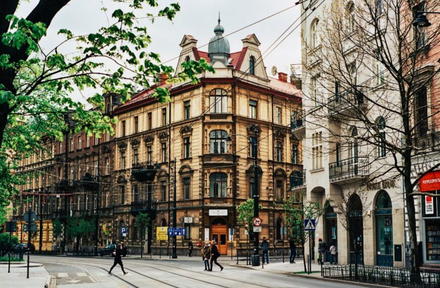 How to Migrate to Australia from Poland in 2026