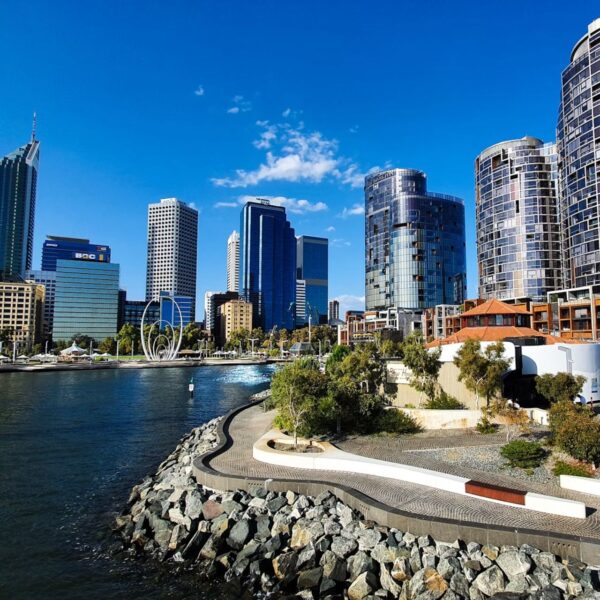 Can You Change Jobs on a Bridging Visa While Your 186 Is Pending
